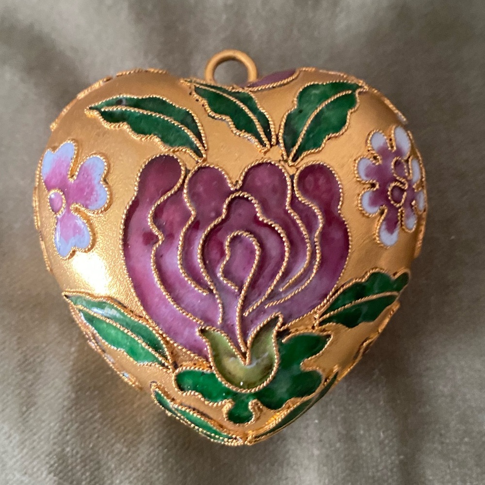 Cloisonne Heart Shaped Christmas Ornament maroon Flowers Gold Trim 3"